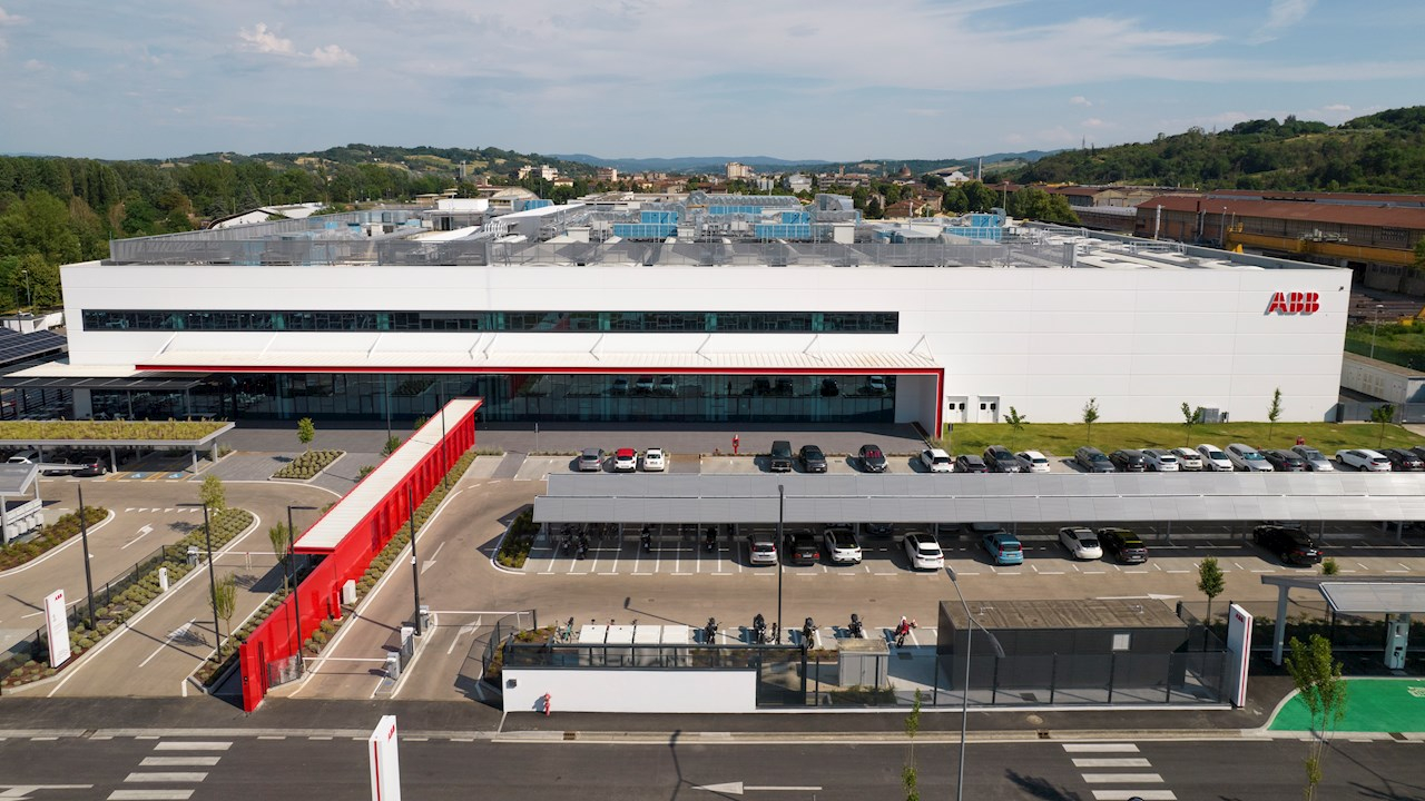 ABB E-mobility increases DC charging stations production with a new facility