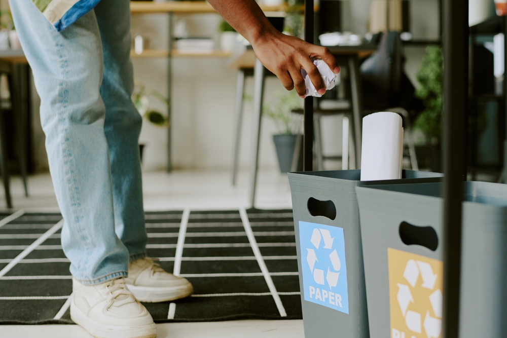 15 lucruri care nu ar trebui să ajungă în coșul de reciclare