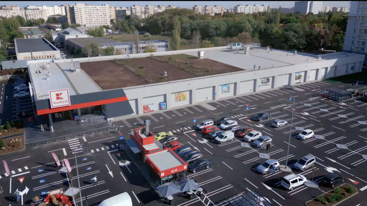 Kaufland inaugurează un nou magazin în București cu accent pe spații verzi
