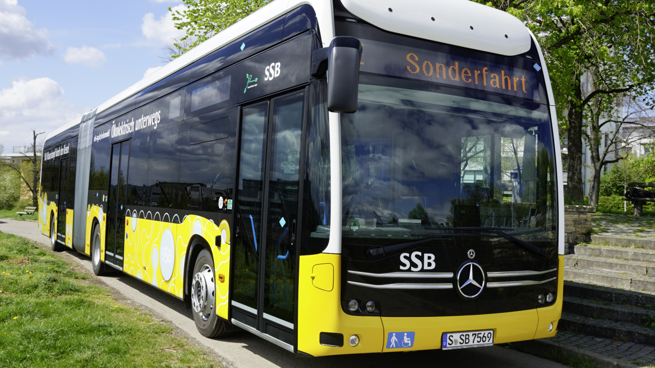 Daimler prezintă noi autobuze cu autonomie extinsă, alimentate cu hidrogen