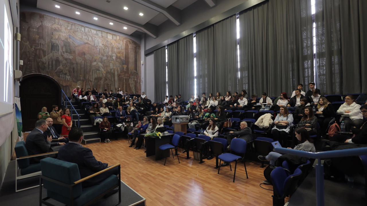 1.000 de persoane au învățat despre energie regenerabilă prin proiectul Green Energy for Everyone