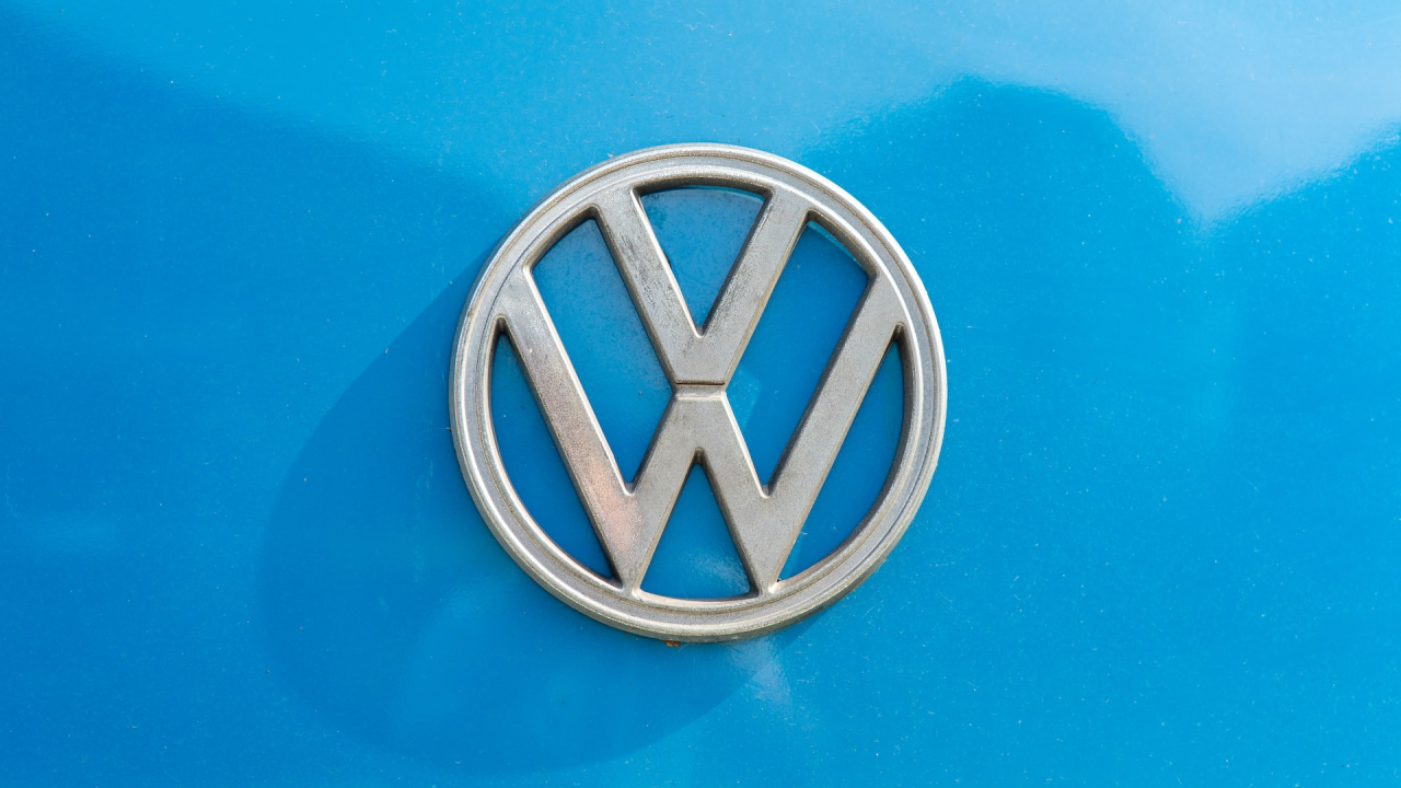 Volkswagen investește 180 mld. euro în următorii cinci ani în mașini pe baterii