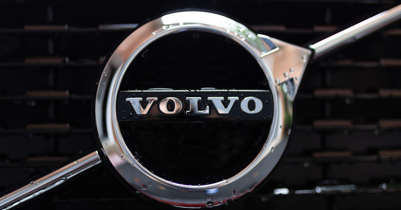 Holcim colaborează cu Volvo pentru reducerea a 50.000 de tone de emisii anual
