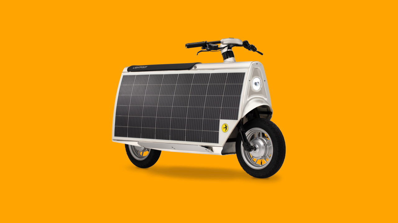 Scuterul electric pentru oraș pe care îl încarci gratis oriunde mergi