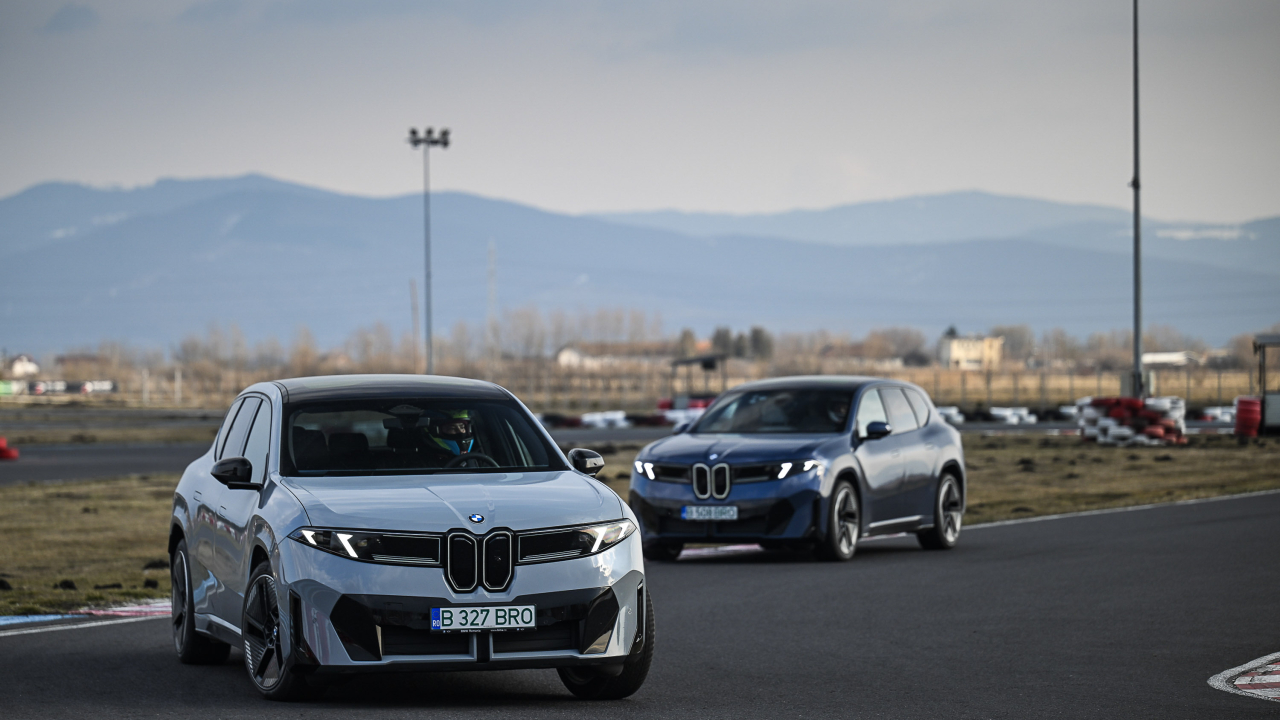 BMW iX3, mașina cu care ajungi până la Brașov și înapoi la București fără să încarci