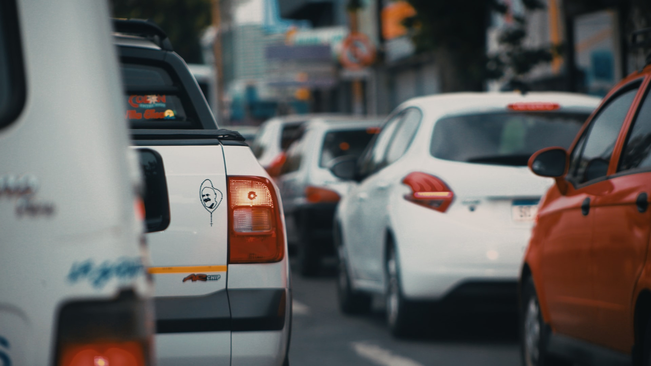 The law banning the sale of fossil-powered cars from 2035, officially approved