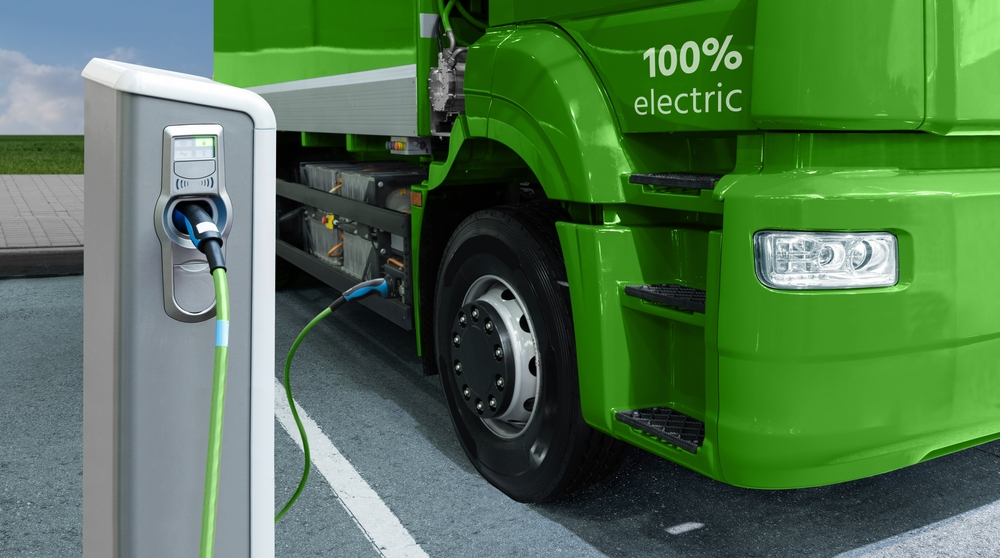 Aplicația pentru camioane electrice eTrucker, disponibilă gratuit în România