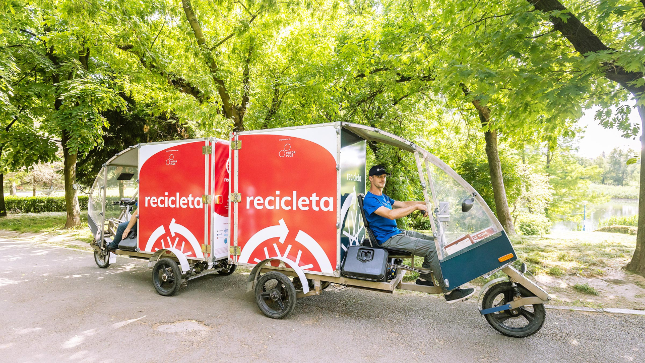Recicleta, prima unitate protejată autorizată pentru colectarea reciclabilelor