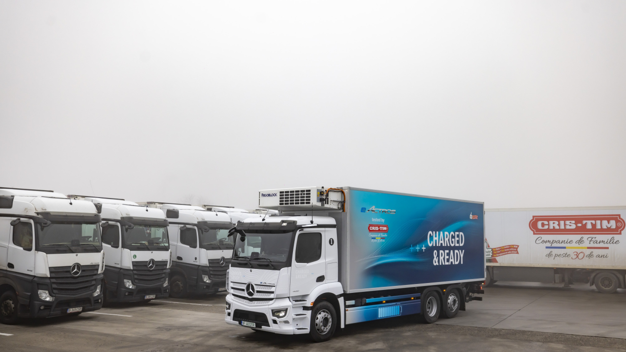 Cris-Tim integrează camionul electric eActros 400 pentru transport sustenabil