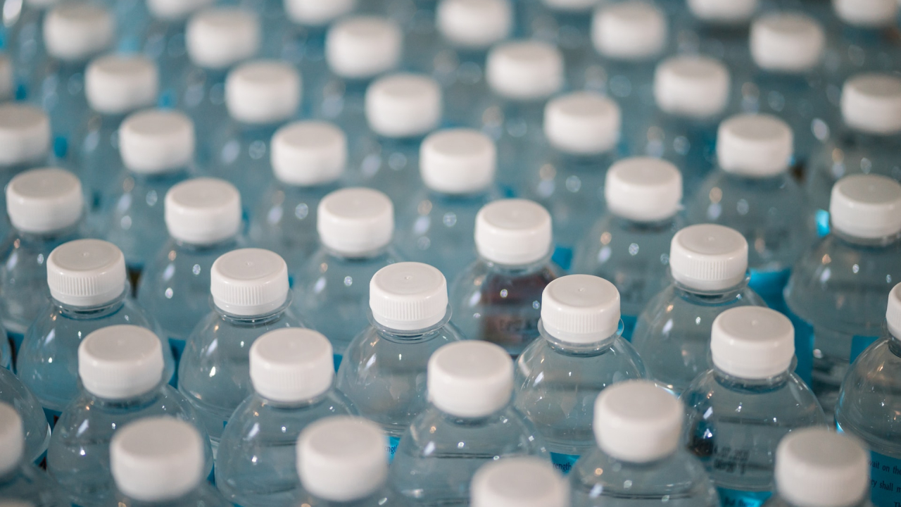 Microplasticul ne poate pune în pericol capacitatea de gândire, spun experții