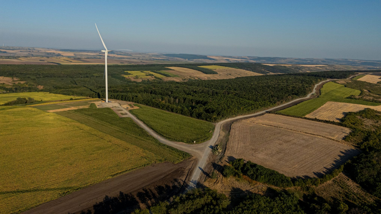 STRABAG implementează unul dintre cele mai mari parcuri eoliene din România