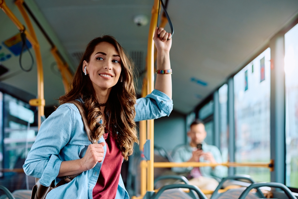 Transportul public gratuit a redus numărul mașinilor în acest oraș francez