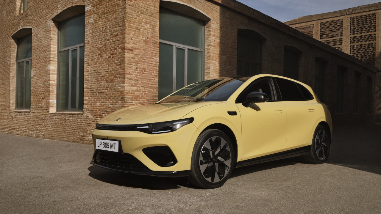 Leapmotor lansează B05, concurent complet electric pentru Volkswagen ID.3