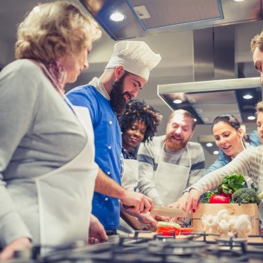 100.000 de euro pentru proiecte care promovează alimentația sănătoasă