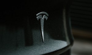 Tesla, record sales for EVs despite a difficult quarter