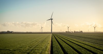 An bun pentru energia eoliană, dar e nevoie de creșterea capacității