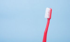 Reswirl fights plastic pollution with their new recyclable toothbrush