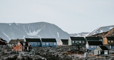 Schimbările climatice topesc zăpada și gheața din Groenlanda