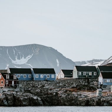Climate change melts the snow and ice in Greenland