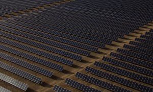 Cum pot beneficia aeroporturile de pe urma instalării panourilor solare
