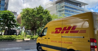 Global shipping companies bet on electric trucks for deliveries