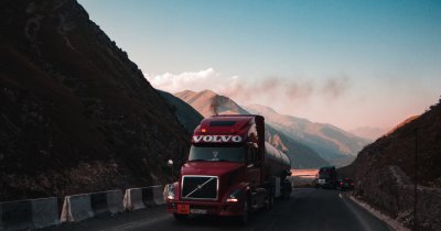 Volvo testează camioanele pe hidrogen pentru transport pe distanțe lungi
