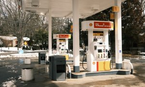 How much vegetable oil per day ”fuels” cars in Europe and UK