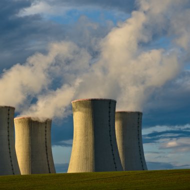 Nuclear power plants, the secret weapon for stopping global warming