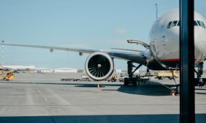 Aviation companies, compensating emissions for climate neutrality