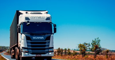 Scania ar putea lansa noi camioane electrice pentru transportul pe distanțe lungi