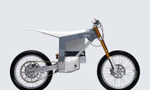 Motocicleta electrică cu emisii zero în procesul de fabricație
