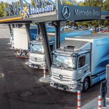Compania care transformă camioanele diesel într-unele electrice