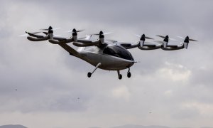 Archer Aviation ar putea produce 2.000 de taxiuri zburătoare pe an