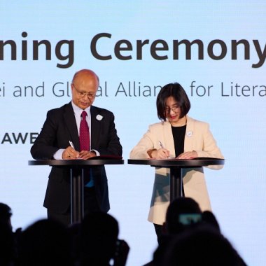 Huawei joins UNESCO in a pledge to eradicate digital illiteracy