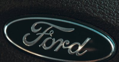 Ford pregătește un nou model comercial pe baterii pentru piața din Europa