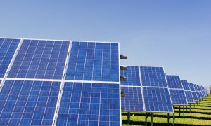 Acest material poate ajuta panourile solare să producă cu 40% mai multă energie