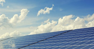 Panouri fotovoltaice: numărul de prosumatori din România a crescut de 3 ori