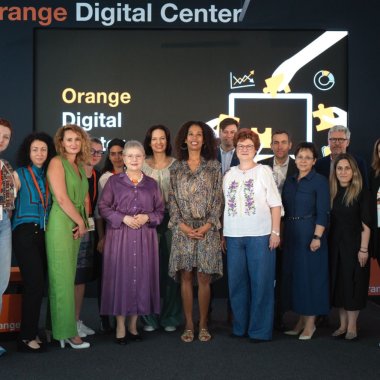 Fundația Orange deschide un hub prin care vrea să digitalizeze România