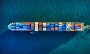 Global energy companies invest in low-emission fuels manufacturing
