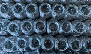 Cum se reciclează: sticla, materialul-minune ce poate fi reciclat la infinit