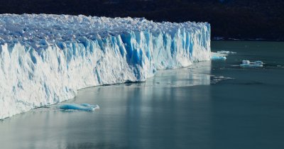 The accelerated melting of Earth's ice shelves, "alarming" for scientists
