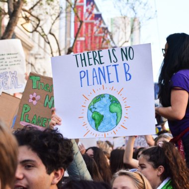 Studiu Honeywell: Companiile globale acționează împotriva schimbărilor climatice