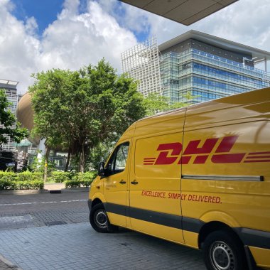DHL investește 200 mil. € pentru decarbonizarea transportului de marfă