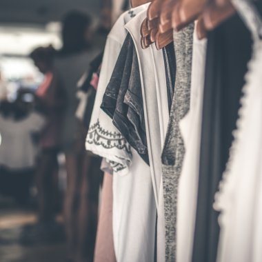 The startup that recycles unwanted big-brand fashion items receives $ 7 mn