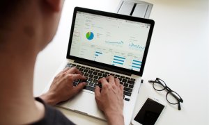 IBM and Deloitte offer companies complete AI-solutions for fast decarbonization