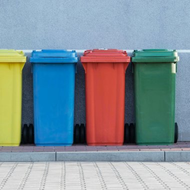 Asociația ECOTIC prezintă ghidul de bune practici pentru colectarea deșeurilor