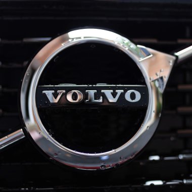Volvo vrea mașini fabricate cu 75% mai puține emisii de carbon până în 2030