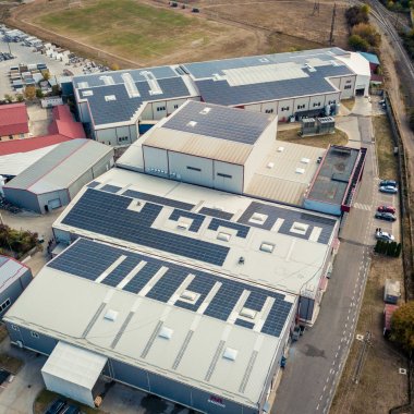 Bento semnează un parteneriat cu care intră pe piața națională a energiei solare