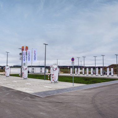 Ionity reaches over 3,300 charging points in Europe, supporting EV adoption