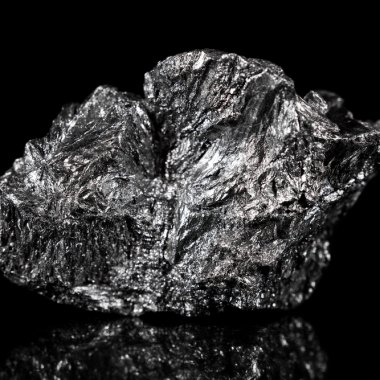 The company that uses woodchips to make sustainable and performant graphite